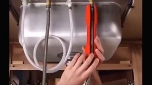 Сантехникческий ключ универсальный 8 в 1