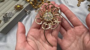 9. РАСПАКОВКА Винтажной бижутерии Sarah Coventry ,Liz Claiborne, Avon и др.