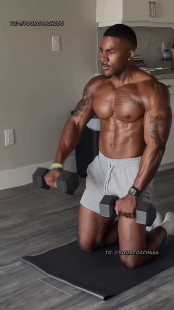 Интенсивные упражнения для плеч в дом.условиях🫣💪🏻 смотреть онлайн