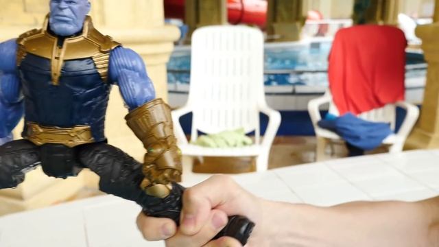 Смешные видео в Аквапарке - Антистресс ПОП ИТ для Акватим! - Супергерои и Трансформеры онлайн смотреть онлайн