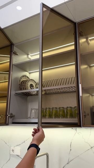 Кухня из глянцевых крашеных МДФ фасадов💥