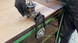 Угловой редуктор с реверсом