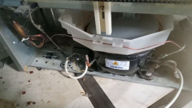 Холодильник Bosch не охлаждает