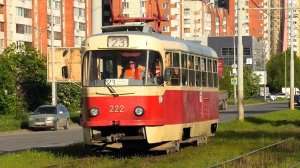 Трамвай Екатеринбурга Tatra T3SU борт. №222 маршрут 23 следует по улице Уральская