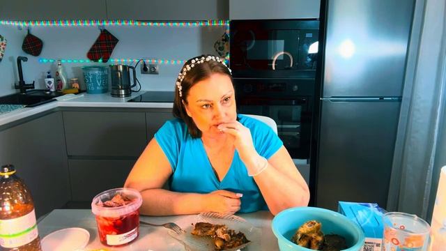 Карп жареный_ Нелегально пересек границу, неделя лесом без еды и воды🫢Чтобы жениться на филиппинке🙄 смотреть онлайн