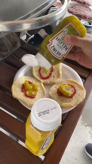 #едимдома #юлиявысоцкая #bbq #canada #cuaet #юмор #shorts смотреть онлайн