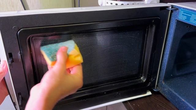 КОПЕЕЧНЫЙ СПОСОБ помыть МИКРОВОЛНОВКУ. БЫСТРЫЙ СПОСО? смотреть онлайн