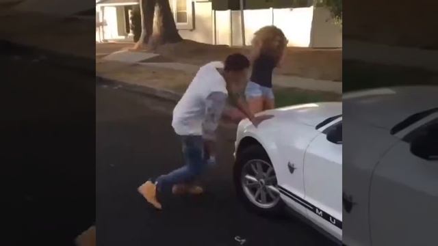 когда девушка говорит что у нее есть парень смотреть онлайн