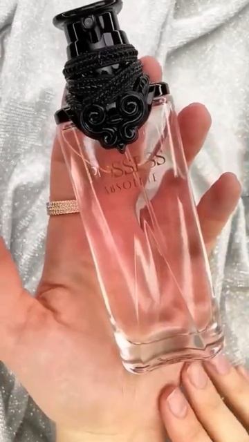 Роскошный, женственный древесно-фруктовый аромат ори? смотреть онлайн