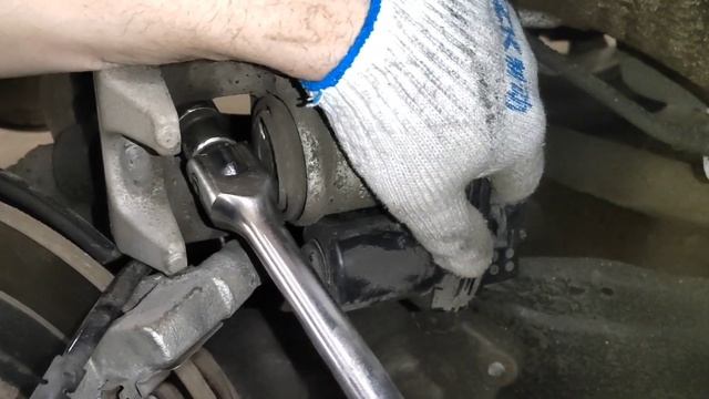 Замена задних колодок Exeed LX. Как развести колодки с пом