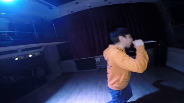 MC Koles - Ты моё солнце Live (BUNKER bar Астана) видео отчёт смотреть онлайн