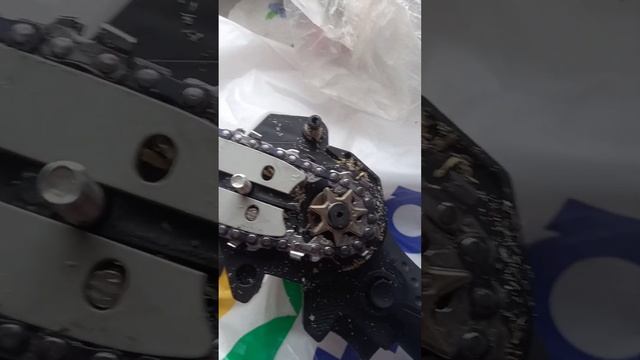 Как натянуть цепь на пиле аккумуляторной 48в