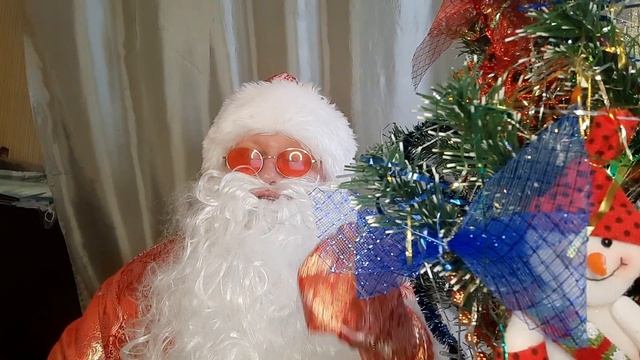 Дед Мороз от души всех поздравляет с праздниками! Горячо желает ВАМ финансового благополучия! смотреть онлайн