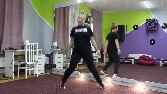 Учим движение criss-cross! Студия Арт-квартал.