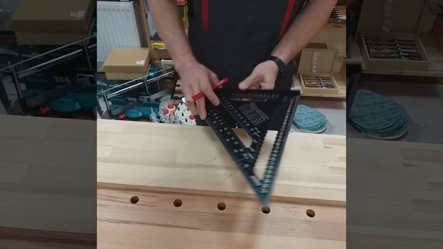 Профессиональный Угольник плотницкий 300мм алюминиевы смотреть онлайн