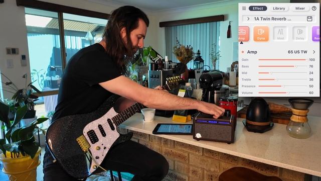 Jamming with the Mooer SD10i смотреть онлайн