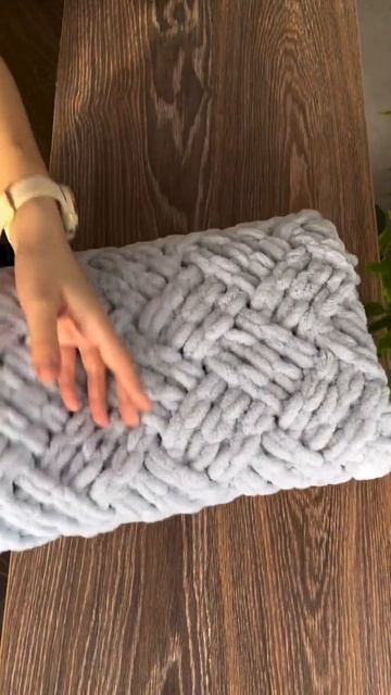 Плед для новорожденного из Alize Puffy, узор тройная плетёнка, размер 80*80 #детскийплед #alizepuff смотреть онлайн