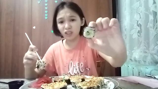 Мукбанк кушаю суши роллы это просто пипец😠 смотреть онлайн
