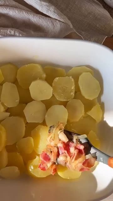 Запеченный картофель с беконом. #tastyfood #еда #рецепт