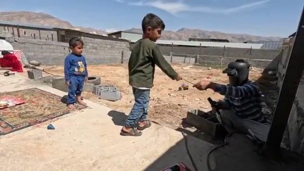 29.03.2025 просьба Тайебе встретиться с Азаде была встречена противодействием Гадира.