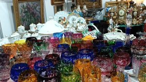 ЭЛИТНЫЙ БЛОШИНЫЙ РЫНОК НА ТИШИНКЕ