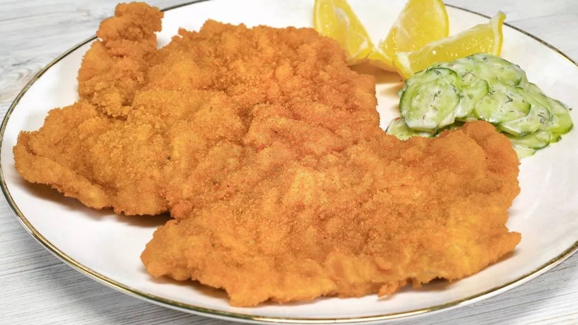 Вкусный ШНИЦЕЛЬ ИЗ СВИНИНЫ на сковороде за 10 минут. Рецепт от Всегда Вкусно! смотреть онлайн