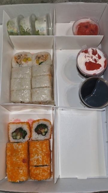 Есть любители? #food #роллы#сушироллы смотреть онлайн
