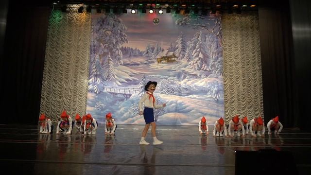 Пионеры | Народный коллектив современно-эстрадного танца «Шоу-балет FLASH»