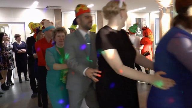 СУПЕР СВАДЬБА СЕРГЕЯ И КРИСТИНЫ УРА ! смотреть онлайн