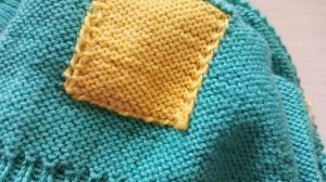 Джемпер - свитер спицами регланом сверху для девочки на 8 лет.