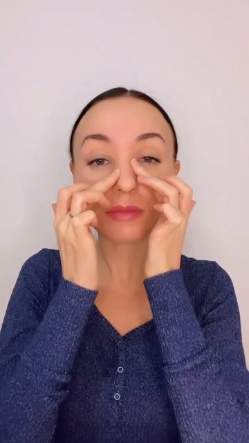 Массаж за 5 минут для красоты лица🔥Не забудь подписат смотреть онлайн