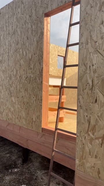 Стены первого этажа. Дом из сип панелей #стрим #стройка смотреть онлайн