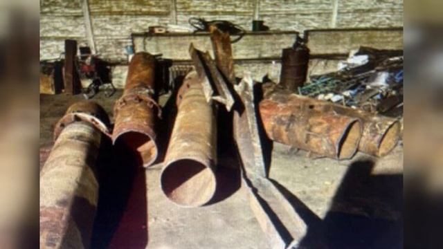 В Мозыре рабочий похитил с ремонтного участка металли смотреть онлайн