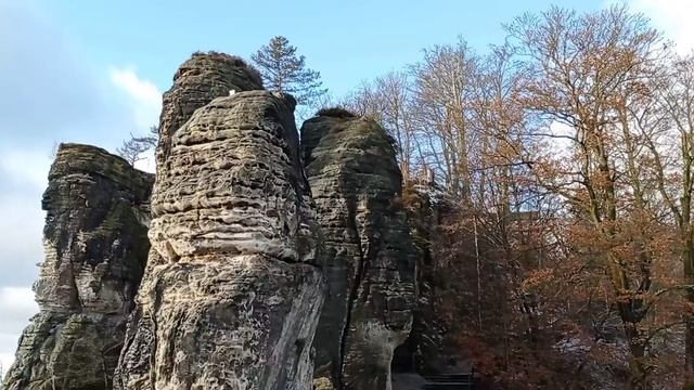 Саксонська Швейцарія, вид на Ельбу смотреть онлайн