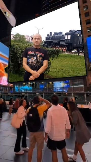плакат.mp4 смотреть онлайн