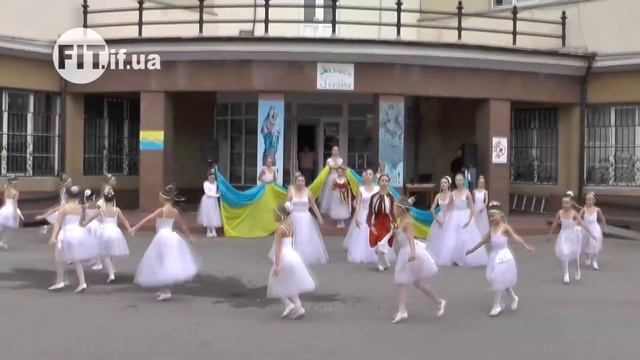 За єдність України - балетна школа В.Пісарєва смотреть онлайн