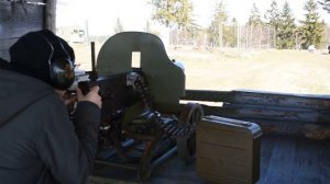 Стрельба из пулемёта Максим