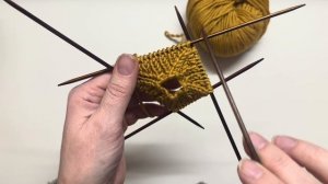 Шапка от макушки резинкой 1х1