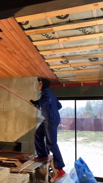 Монтаж вагонки на потолок #стройкадома смотреть онлайн