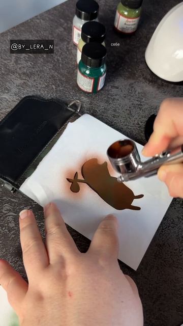 Артикул на ВБ: 144881061 | Аэрограф на кожаной сумке смотреть онлайн