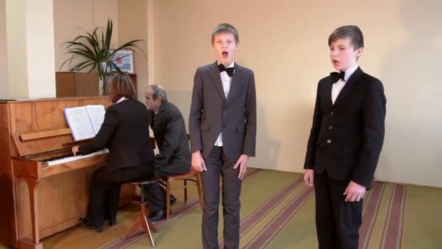 Троицко-Печорск. Вокальный дуэт "Ретро". Болтунов Кирилл и Волченко Денис. смотреть онлайн