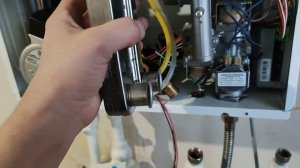 замена прокладок теплообменника Navien Deluxe 13K