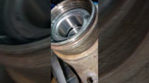 как смазать двухрядный подшипник iveco передней ступицы