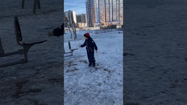 Мистер Макар обзор на уличные игровые площадки смотреть онлайн