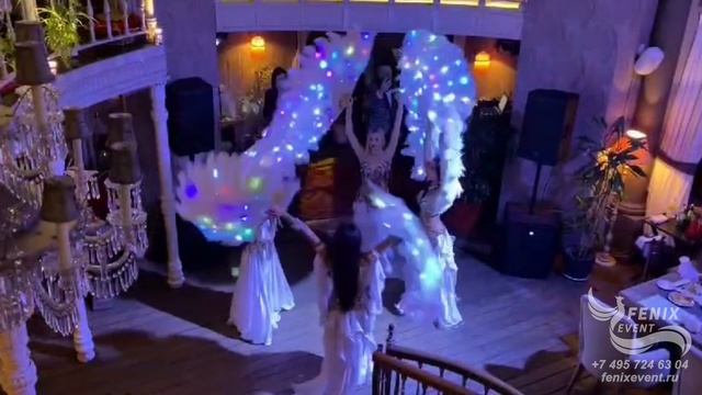 Заказать восточный танец с веерами на свадьбу и праздник в Москве - танец живота на корпоратив смотреть онлайн