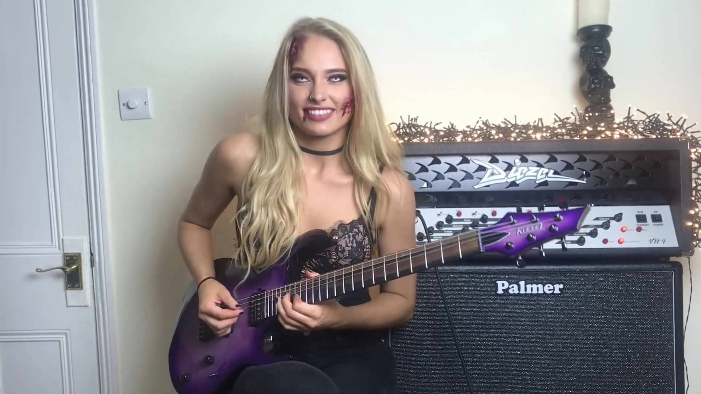 Sophie Lloyd - Michael Jackson - Thriller смотреть онлайн