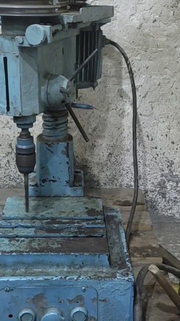 Работа сверлильного станка 2м112 смотреть онлайн