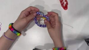 Плетение браслет снежинка из резинок на станке для начинающих