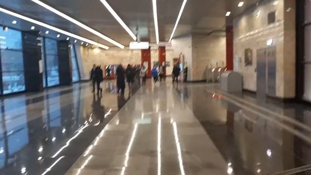 Московское метро переход на Мичуринском проспекте смотреть онлайн