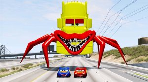 Молния убегает от Мака, Супер-мутанта Хэдса и Скибиди Маккуин игра BeamNG